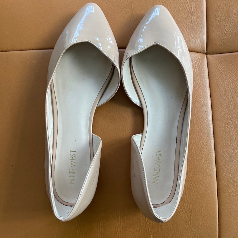 Nine West beige flats size 8.5